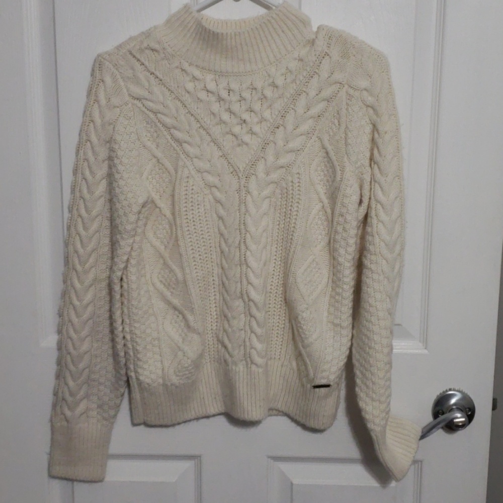 Cable knit sweater